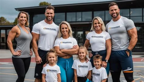 chris bumstead parents|“If Your Dad Starts Competing You’re Done”: Chris Bumstead’s。